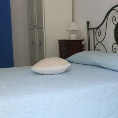 בית הארחה Casa Camilla Sardegna 4*